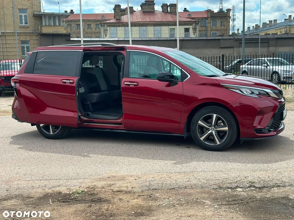 Chrysler Pacifica - 35