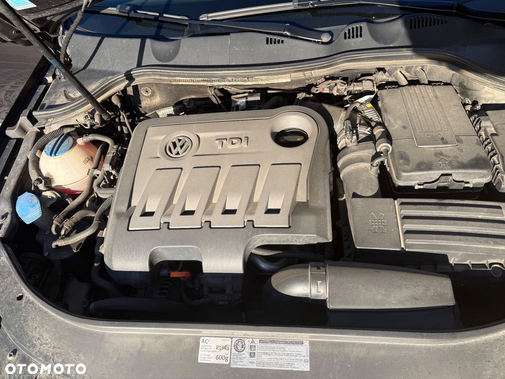 Volkswagen Passat - 15