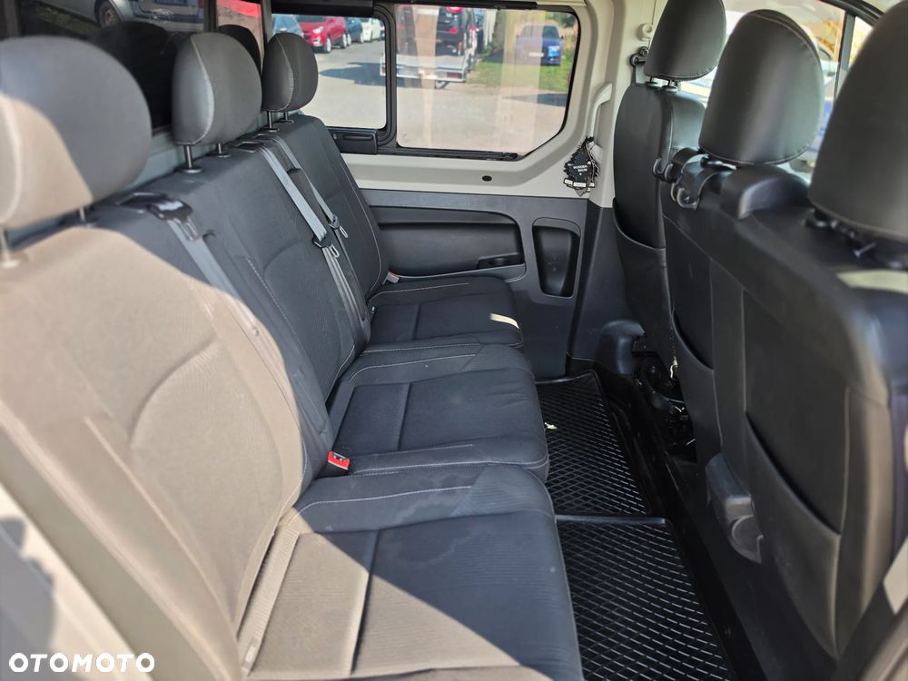 Renault Trafic - 22