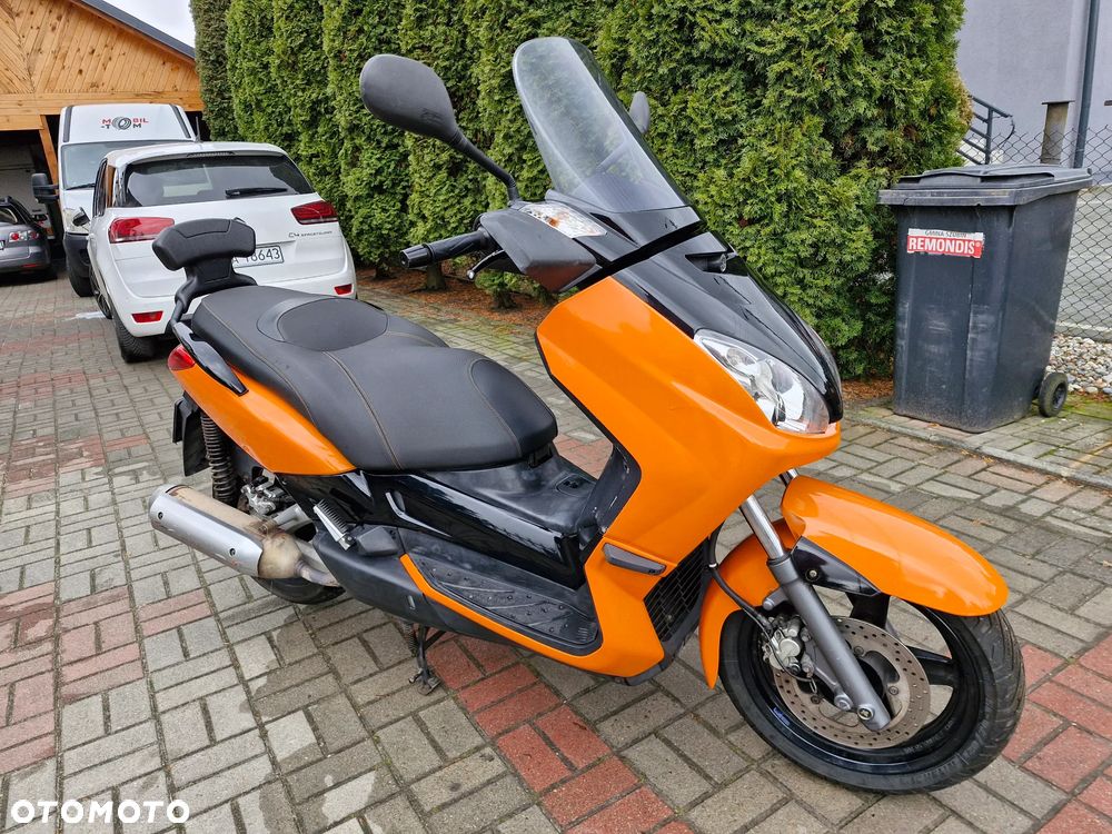 Yamaha X-max - 2