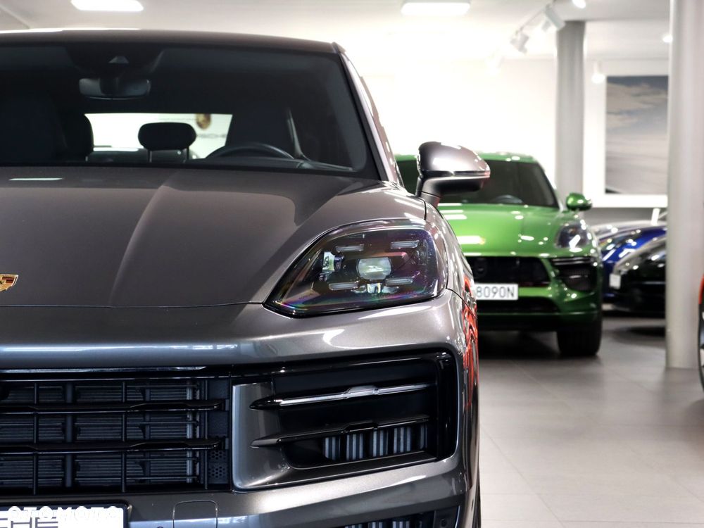 Porsche Cayenne Standard - 9