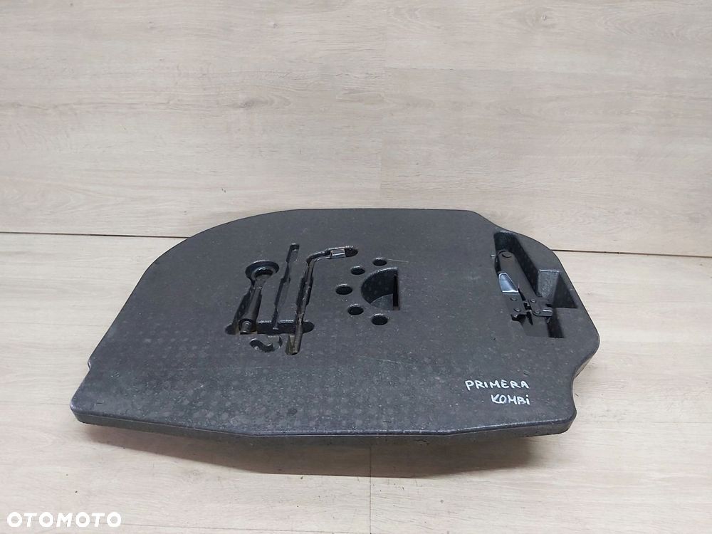 Nissan Primera P12 lewarek klucz styropian bagażnika kombi wkład - 1