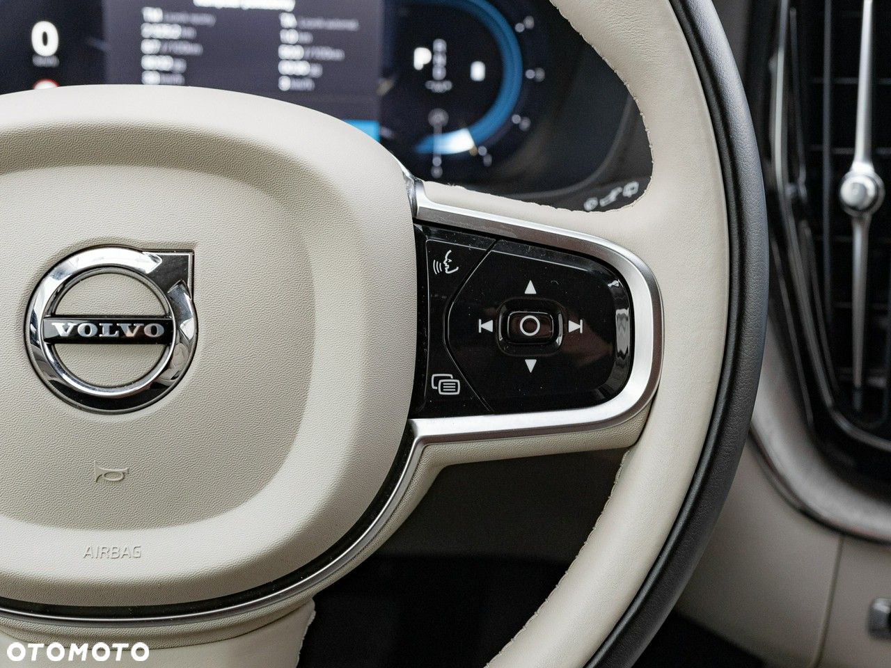 Volvo XC 60 - 18