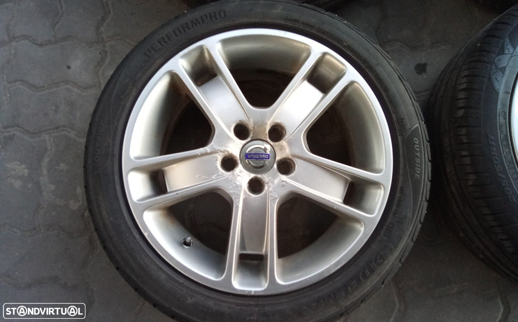 Jantes Volvo R17 com pneus 205/50 furacão 5x108 - 4