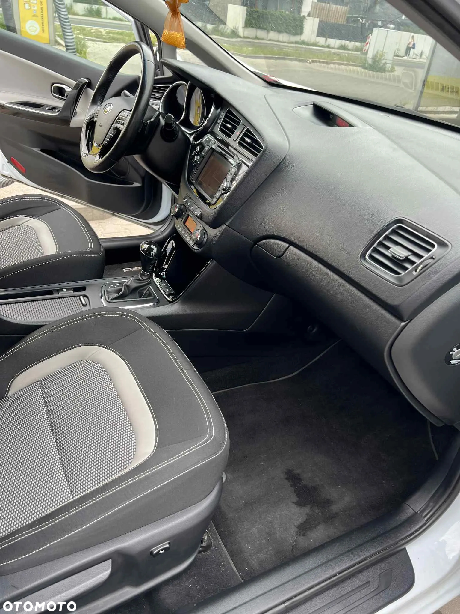 Kia Ceed Cee'd 1.6 CRDi XL - 13