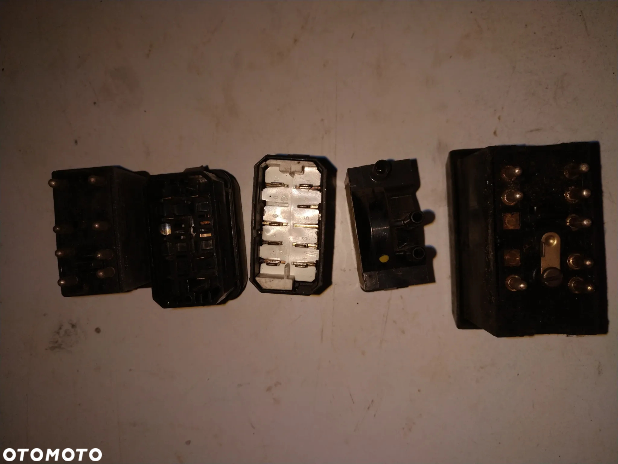 Mercedes W116 W123 przełącznik przekaźnik włącznik potencjometr linka gaszenia silnika emblemat - 7