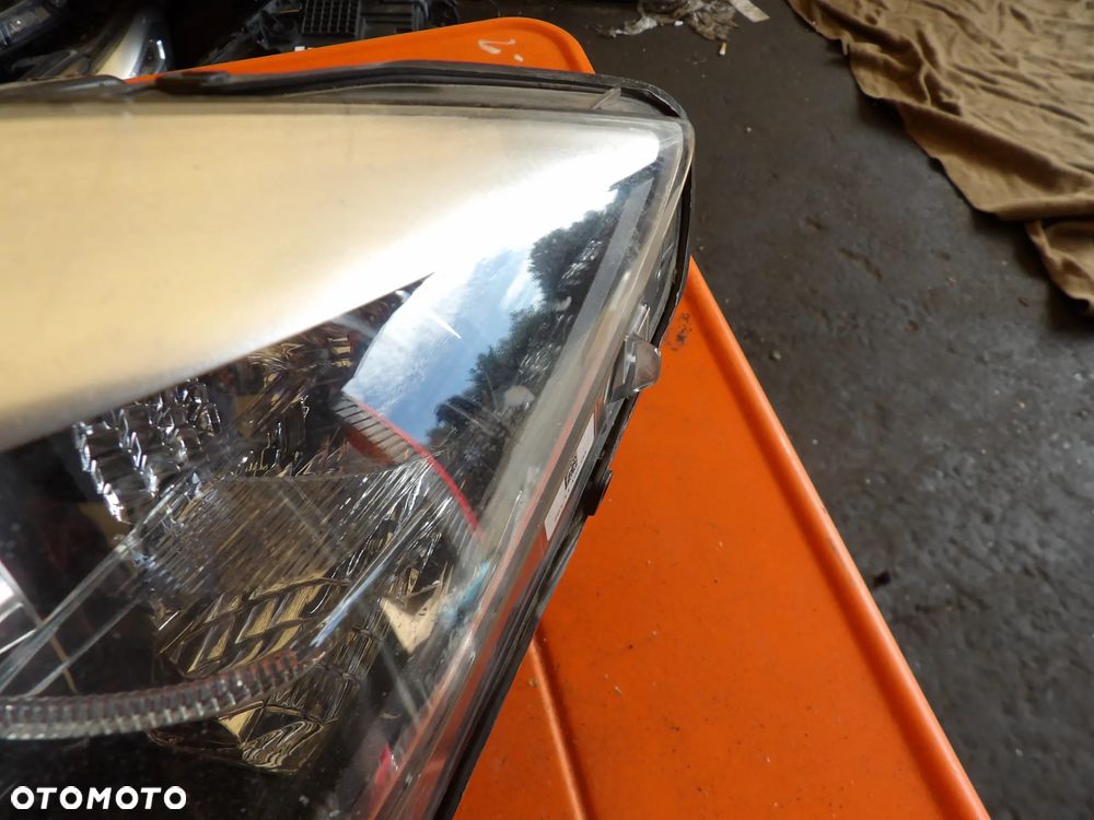 BMW - F30 - H7 - LEWA LAMPA PRZEDNIA - UK - 7259539 - 2