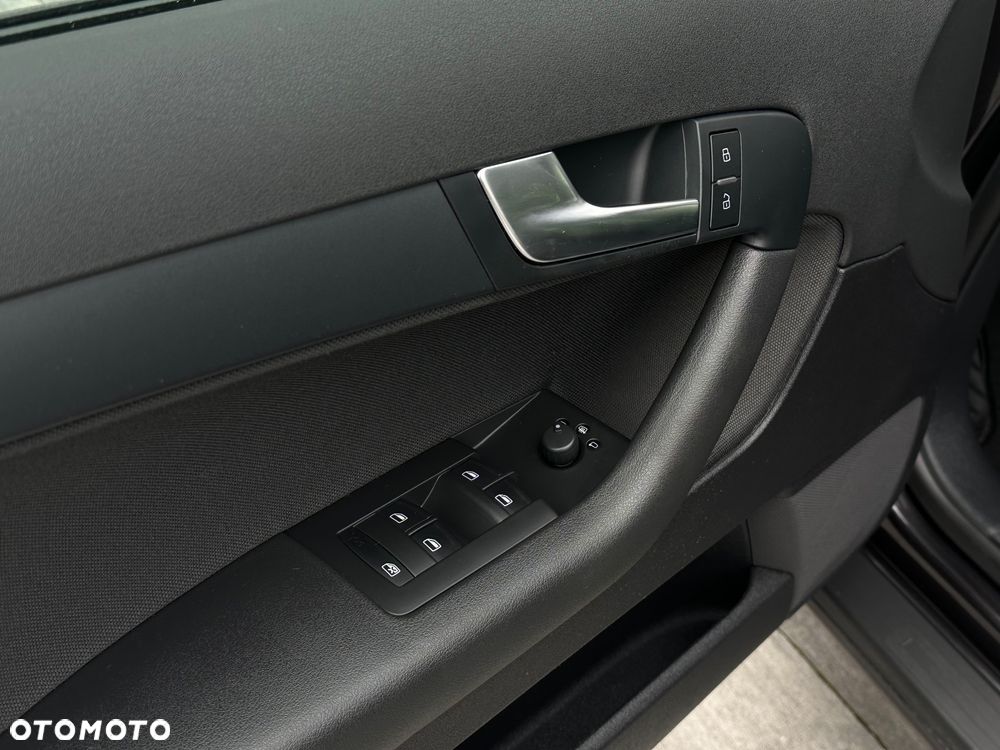 Audi A3 Sportback 1.6 Ambition - 29