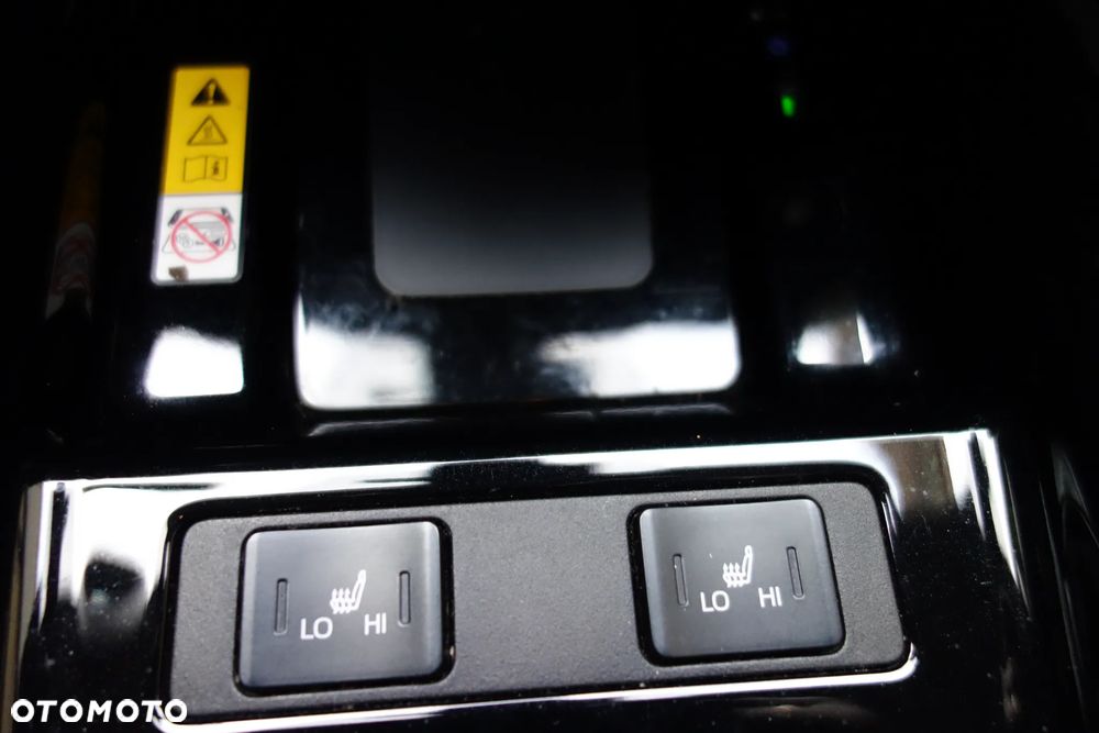 Toyota Prius 1.8 Hybrid Executive - 29