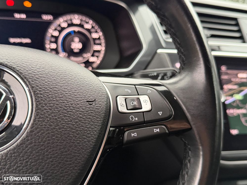 VW Tiguan Allspace 2.0 TDI Highline DSG - 47