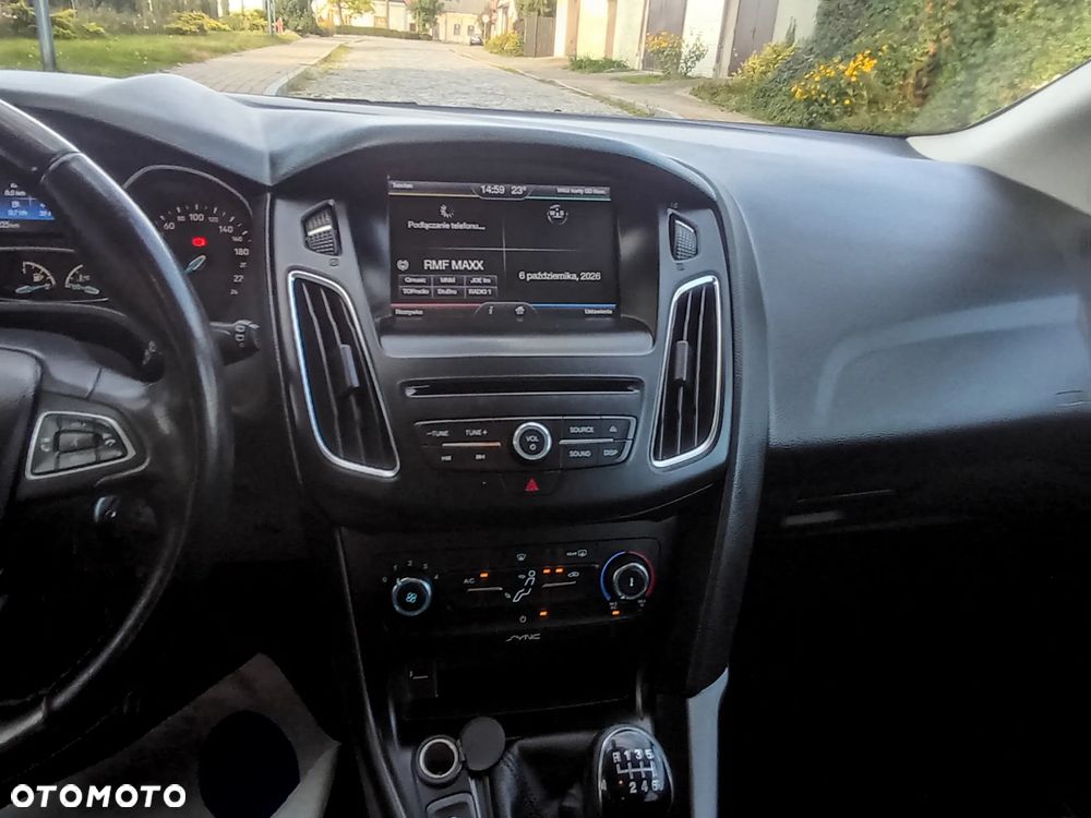 Ford Focus - 35