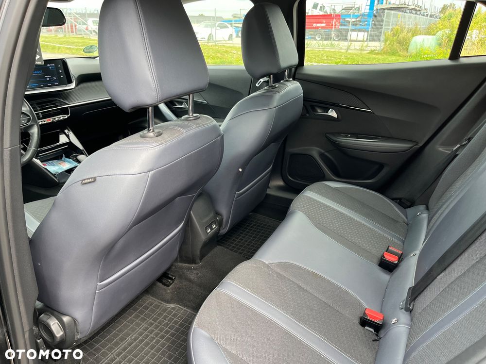 Peugeot 2008 PureTech 130 EAT8 Allure - 12