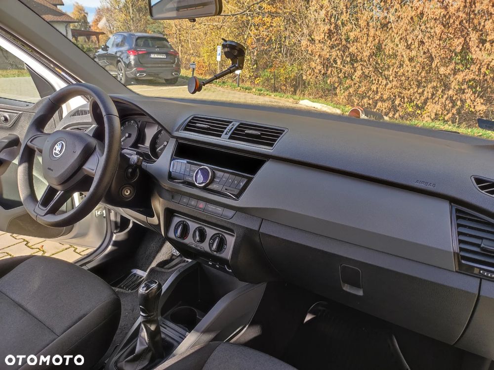 Skoda Fabia 1.2 TSI Active - 11