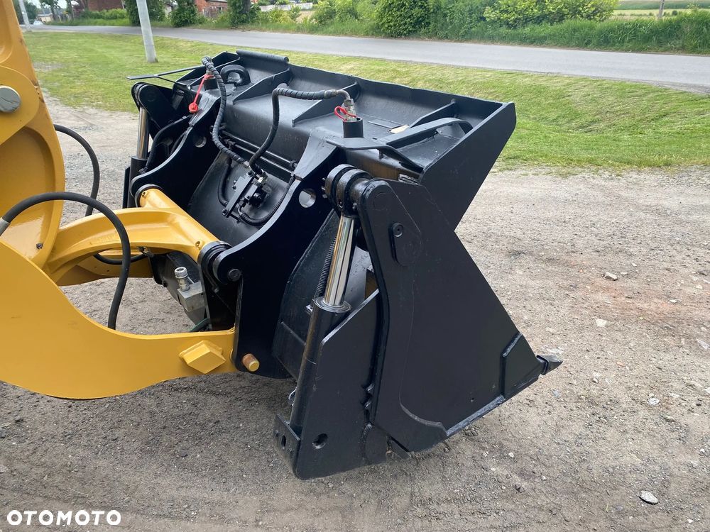 Caterpillar CAT 907H2, 2014 ROK, 4900 MTH, ŁYŻKA OTWIERANA + WIDŁY, z NIEMIEC, - 27