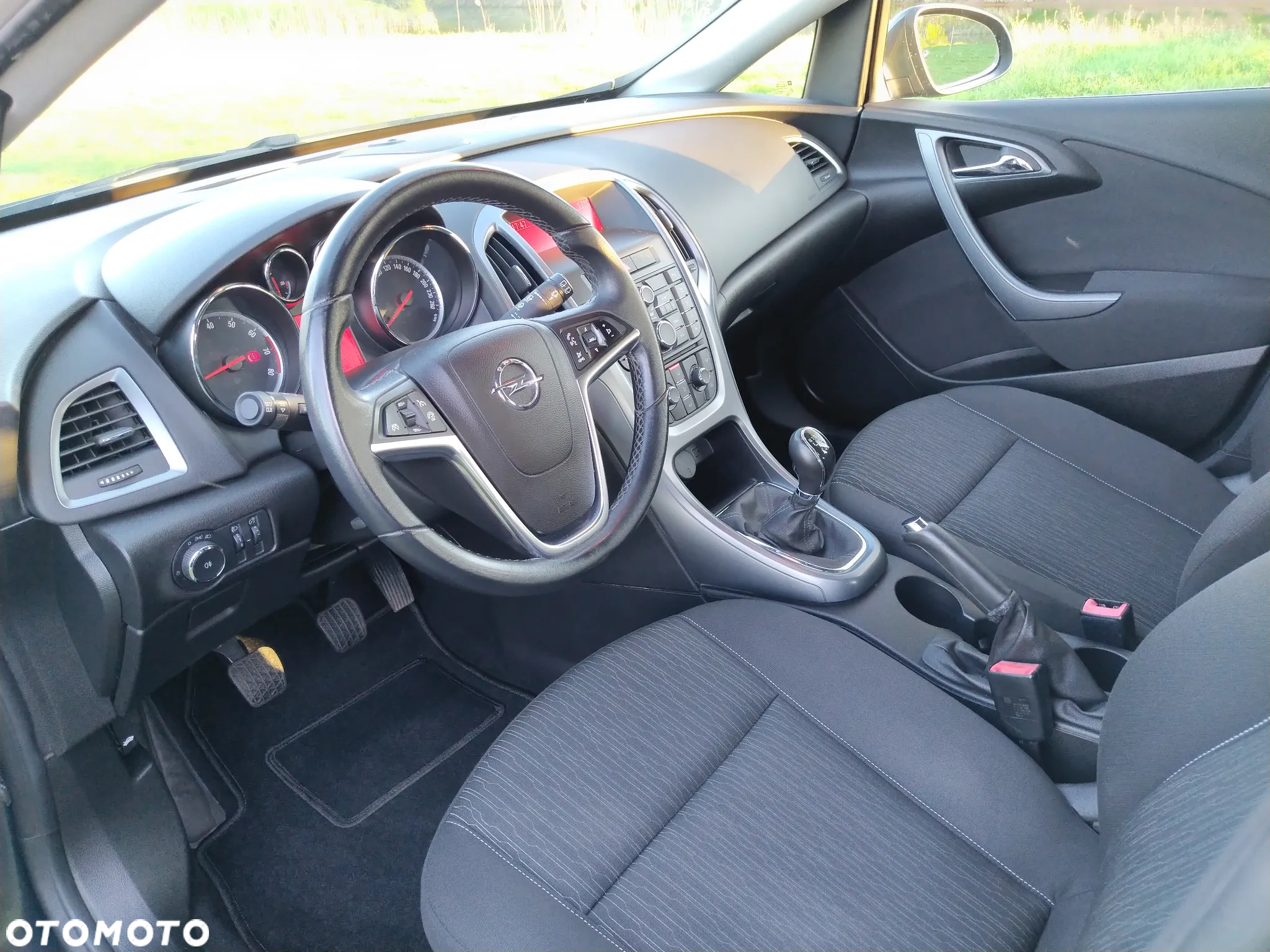 Opel Astra 1.4 Turbo Edition - 16