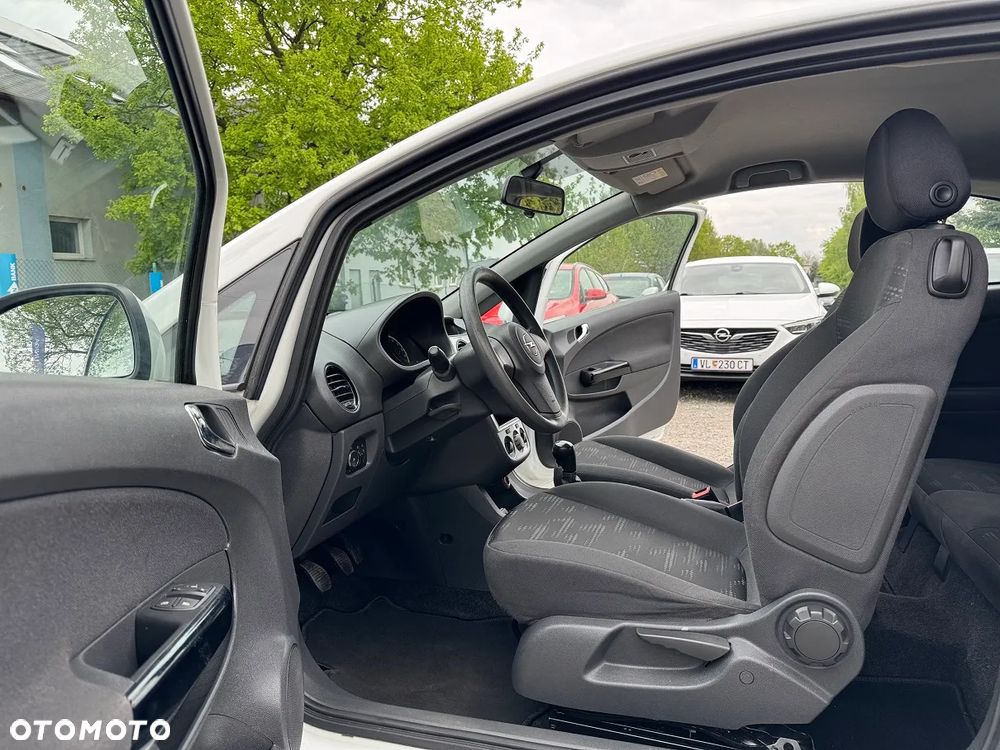 Opel Corsa - 18
