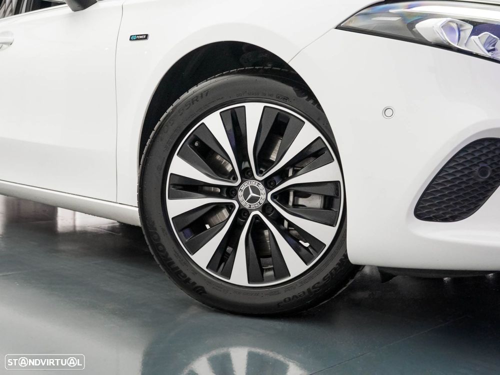 Mercedes-Benz A 250 Limousine e Style Plus - 11