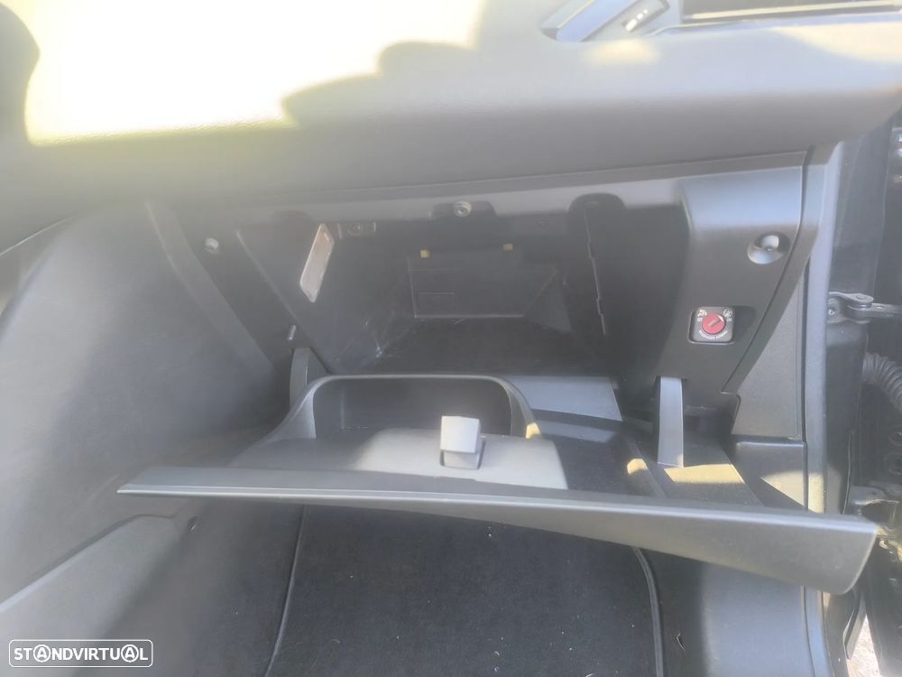Peugeot 208 1.4 HDi Active - 11