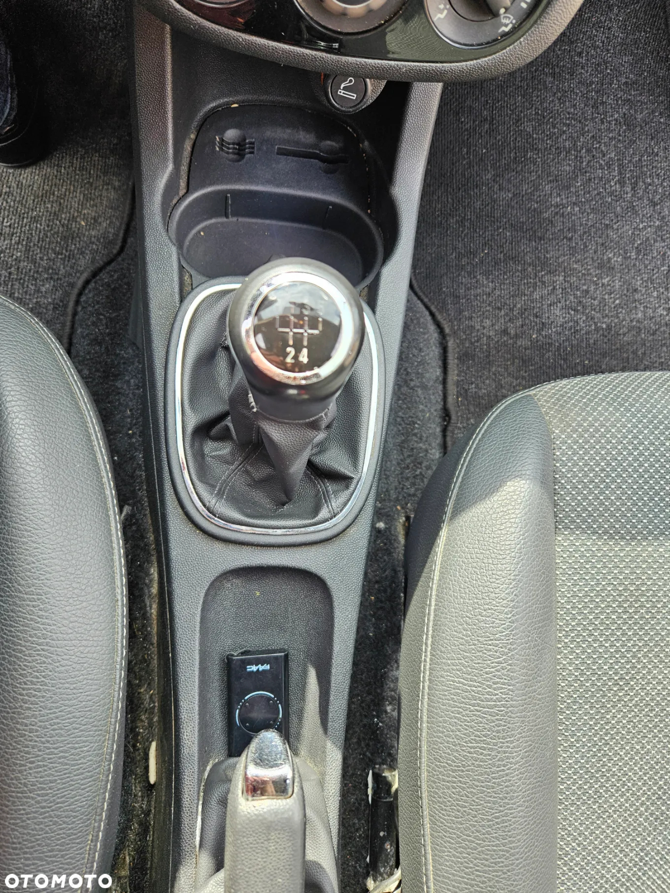 Opel Corsa 1.4 16V Color Edition - 16