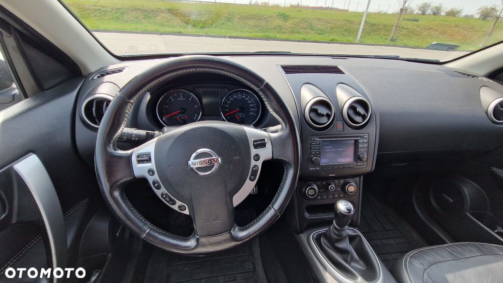 Nissan Qashqai+2 - 8