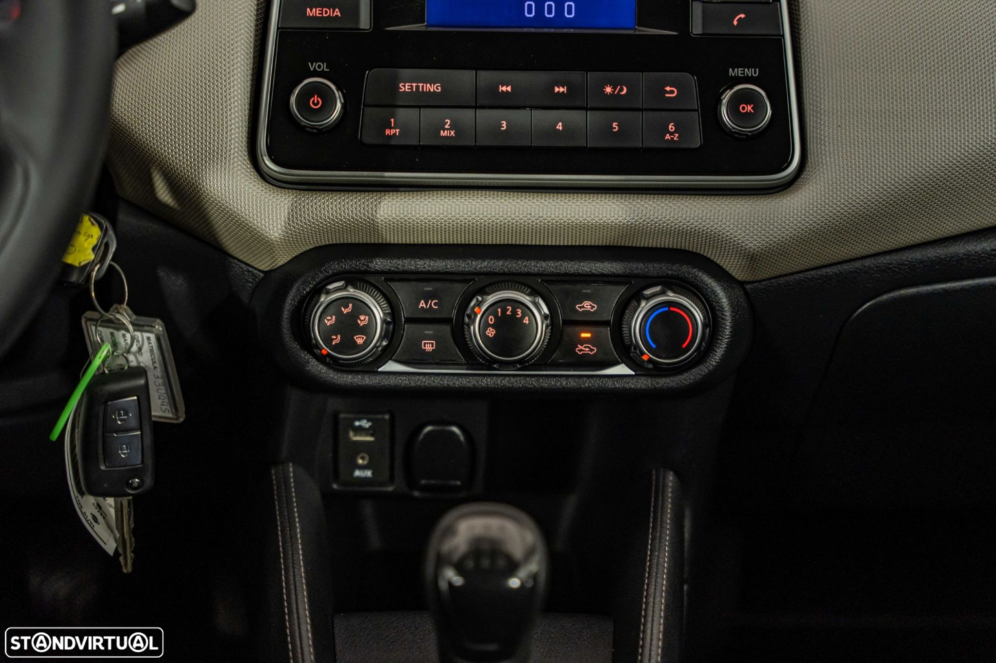 Nissan Micra 1.0 G Acenta - 22