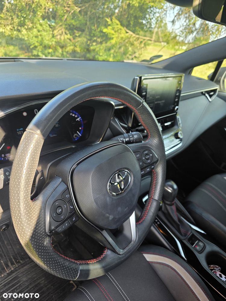 Toyota Corolla - 5