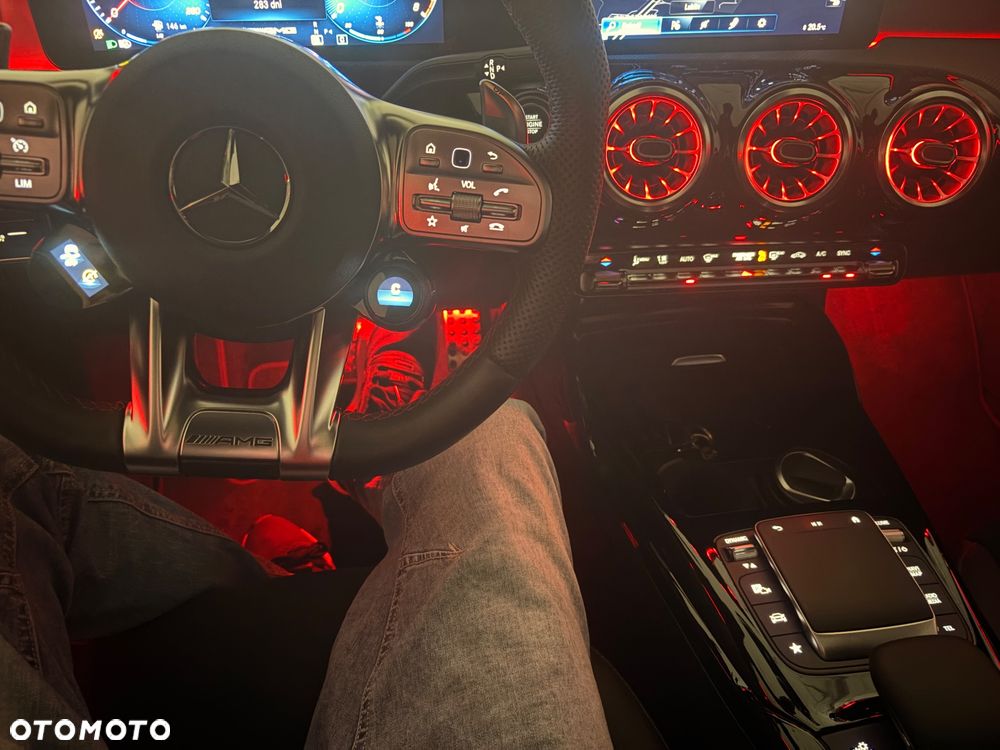 Mercedes-Benz CLA AMG 35 4-Matic 7G-DCT - 20