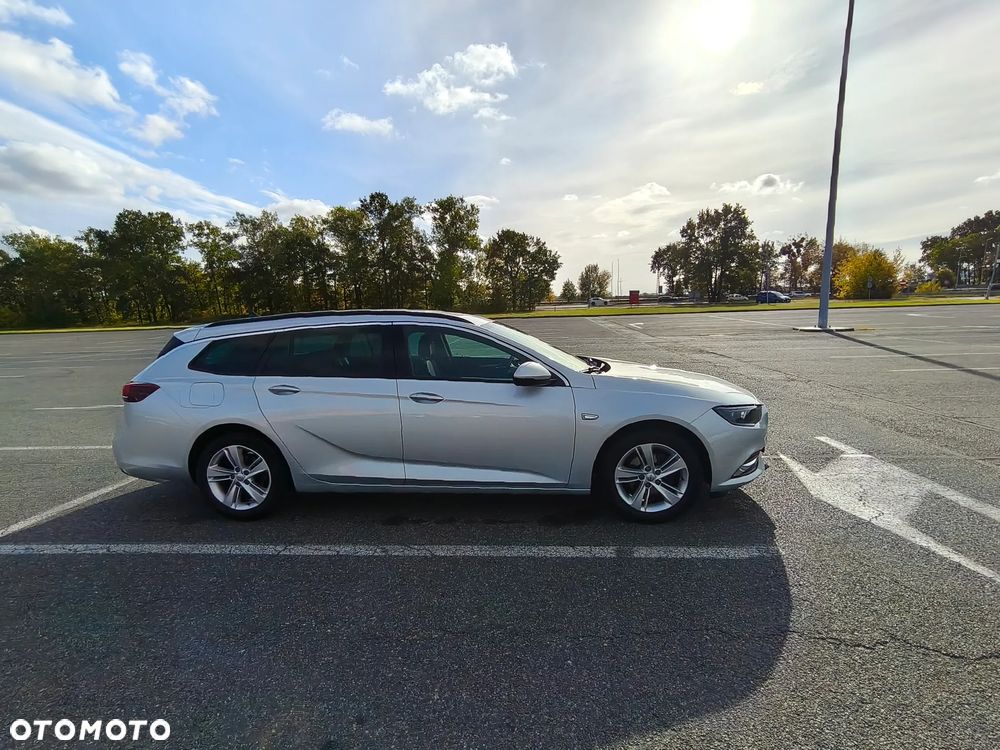 Opel Insignia - 25