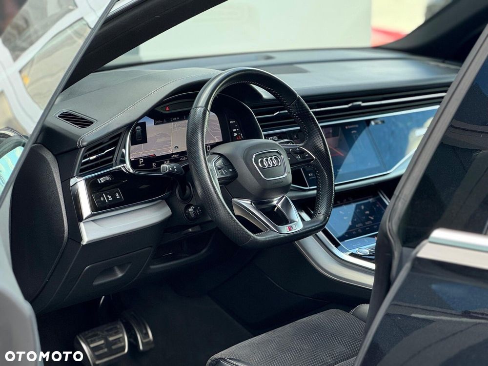 Audi Q8 - 9