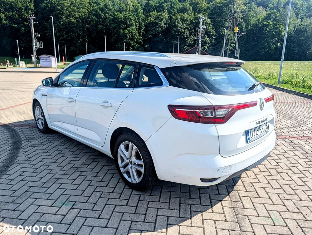 Renault Megane 1.5 Blue dCi Zen - 7