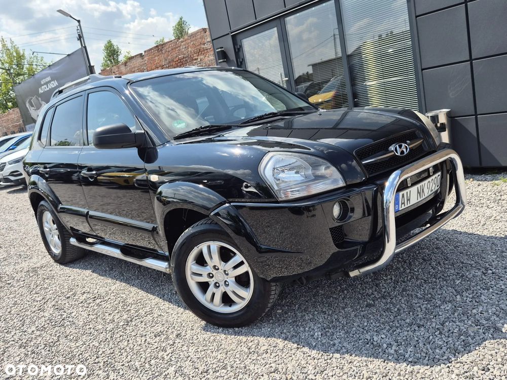 Hyundai Tucson 2.0 2WD GLS Style - 17
