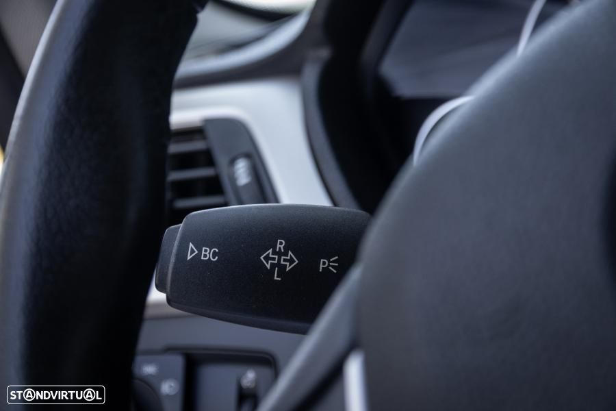 BMW 320 d xDrive Auto - 40