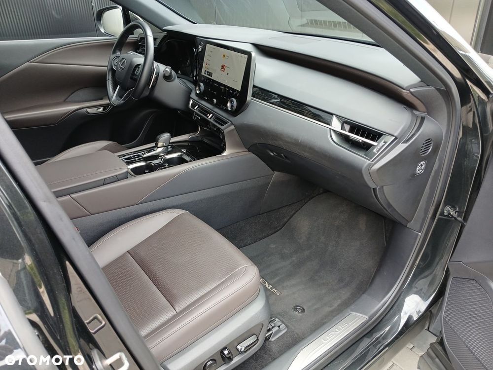 Lexus RX - 24