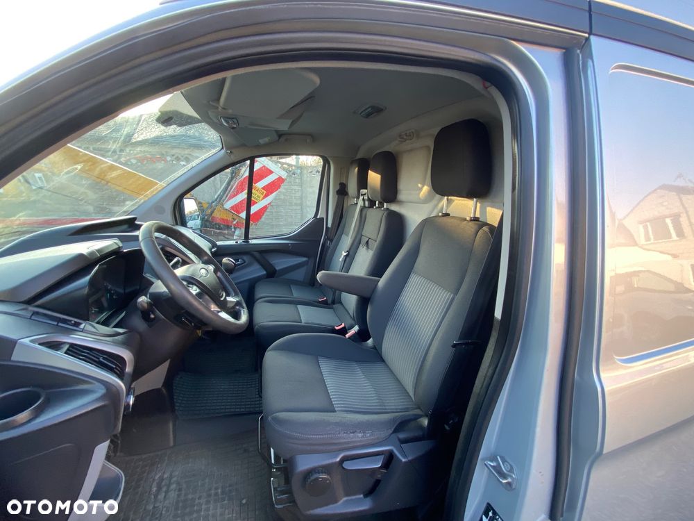 Ford Transit Custom - 10