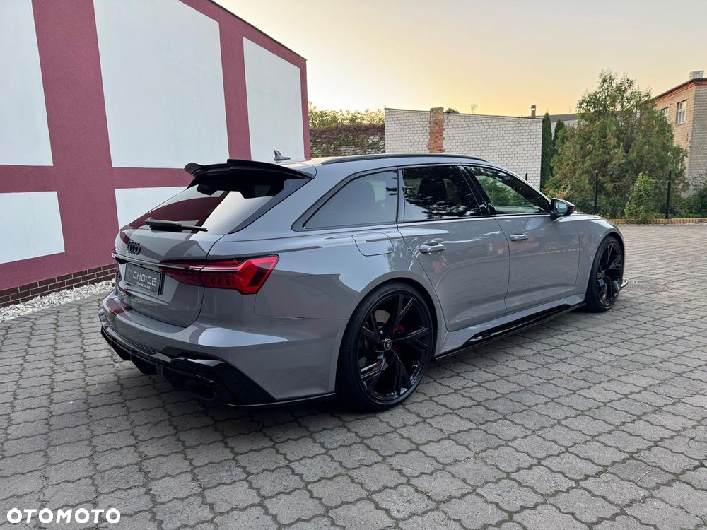Audi RS6 Avant - 10