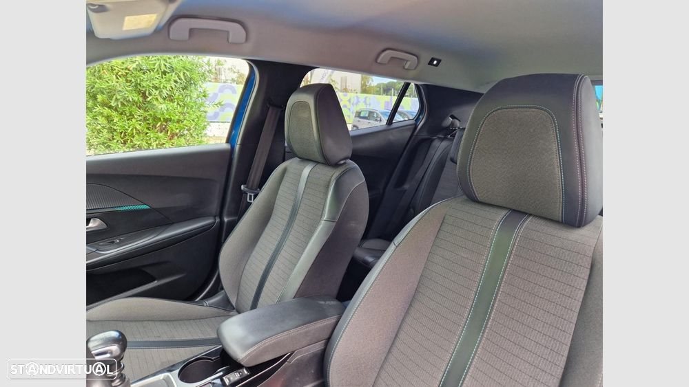 Peugeot 2008 1.2 PureTech Allure - 9
