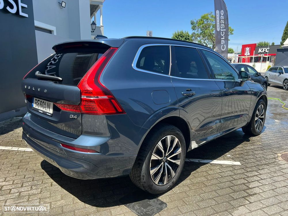 Volvo XC 60 2.0 B4 Core — fotografia 11