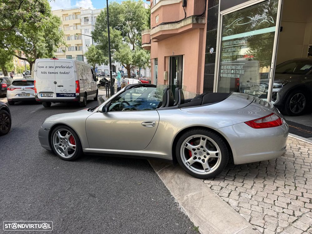 Porsche 911 (997) Carrera 4 S - 8