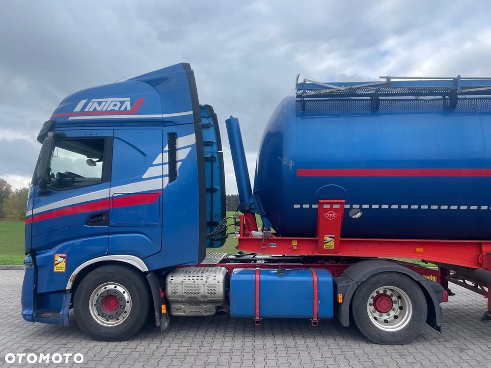 Iveco S-Way - 7