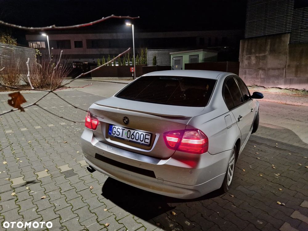 BMW Seria 3 318i Edition Sport - 36