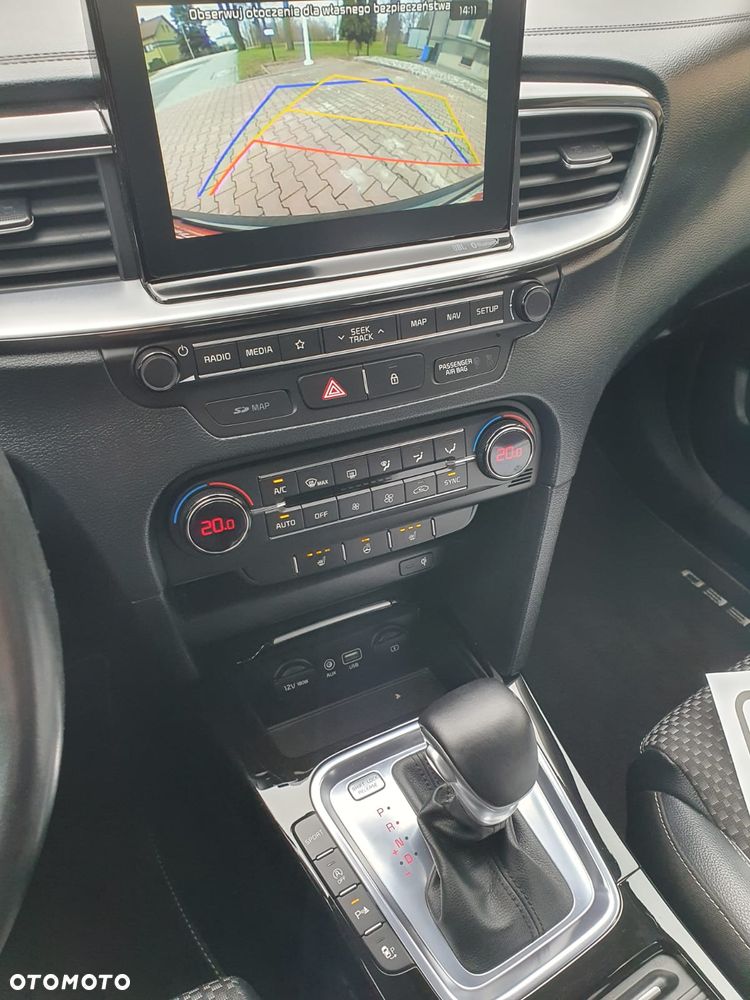 Kia Ceed 1.6 CRDi DCT Spirit - 10