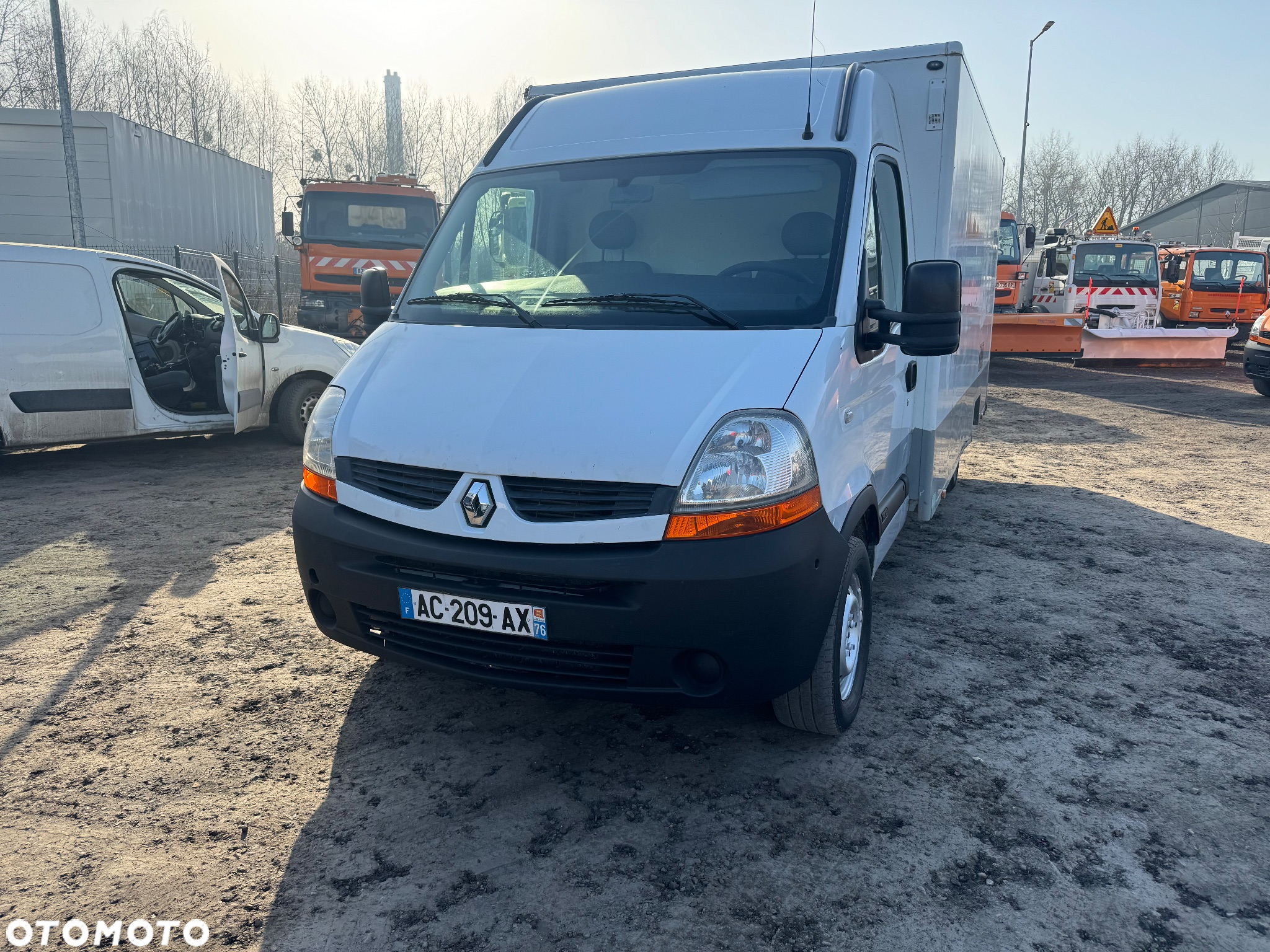 Renault Master 2009r. Kontener Niskopodłogowy Koniowóz Izoterma Max Długi Paka 410cm Winda Dhollandia - 2
