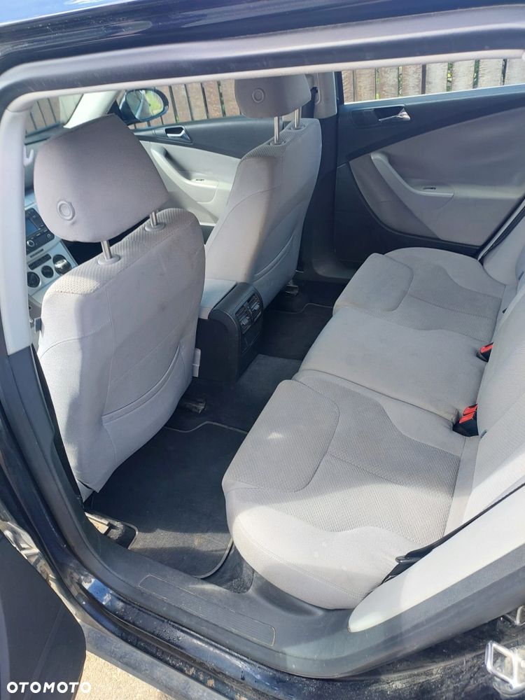 Volkswagen Passat - 6