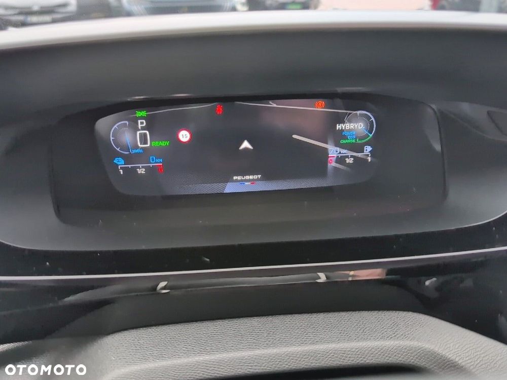 Peugeot 408 - 17