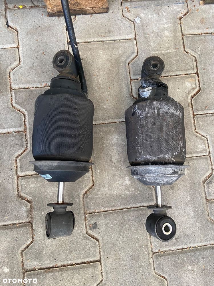 Poduszka zawieszenia DAF XF 106 euro 6 lift amortyzator - 1