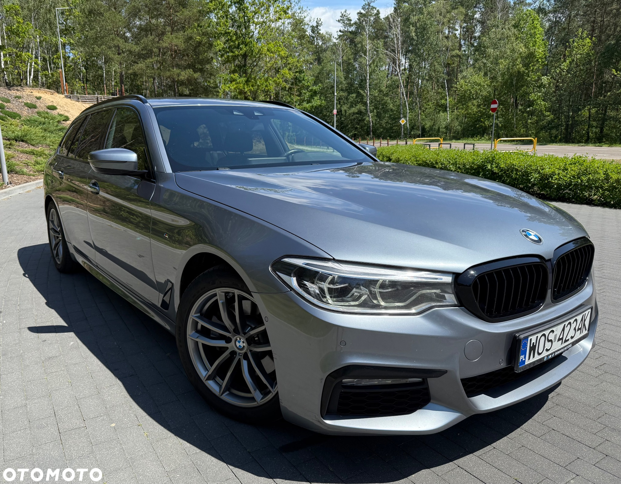 BMW Seria 5 520d Touring M Sport Edition - 12