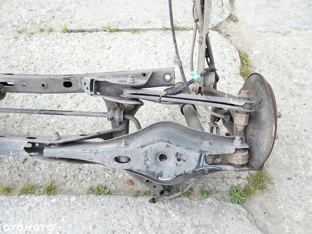 belka tył zawieszenie kpl. kia ceed iii 18-25 r. - 12