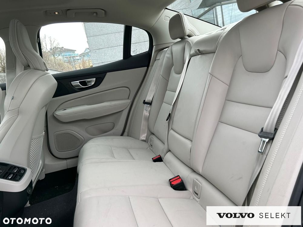 Volvo S60 - 30