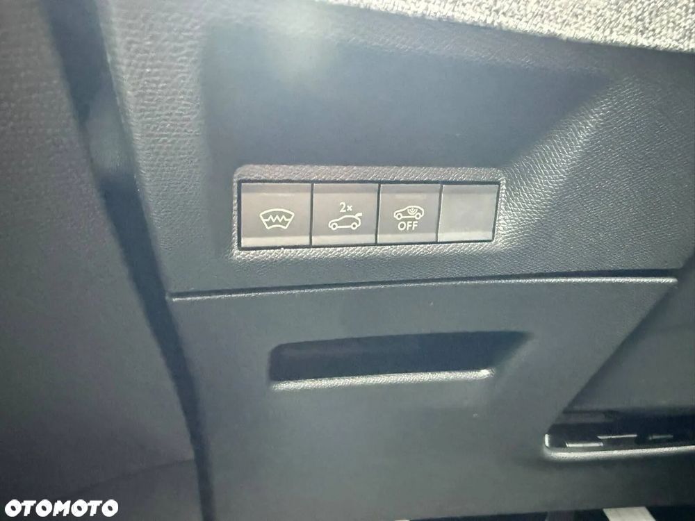 Peugeot 5008 - 22