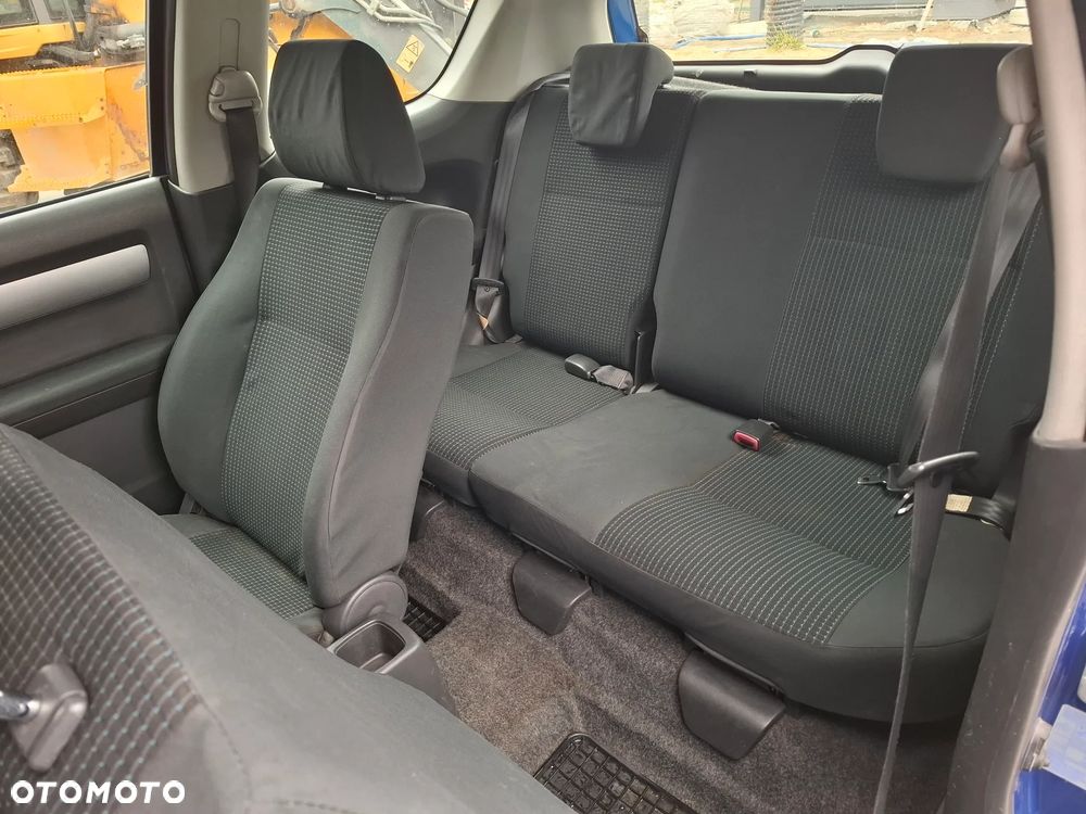Suzuki Swift - 12